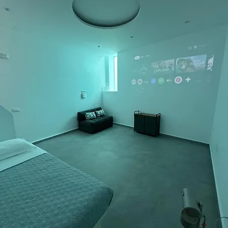 Felicity Cave Villa